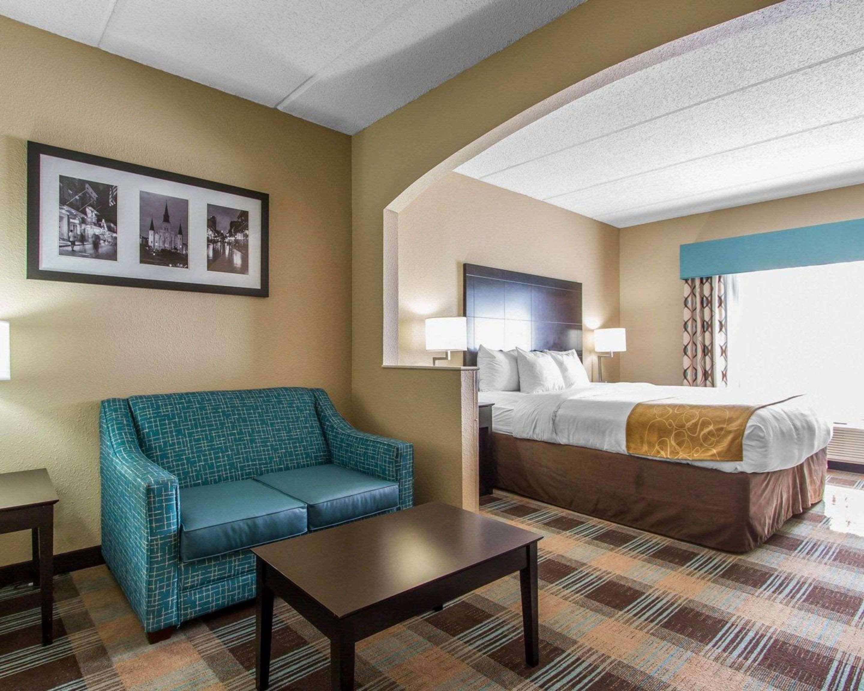 Comfort Suites Airport Kenner Exterior photo