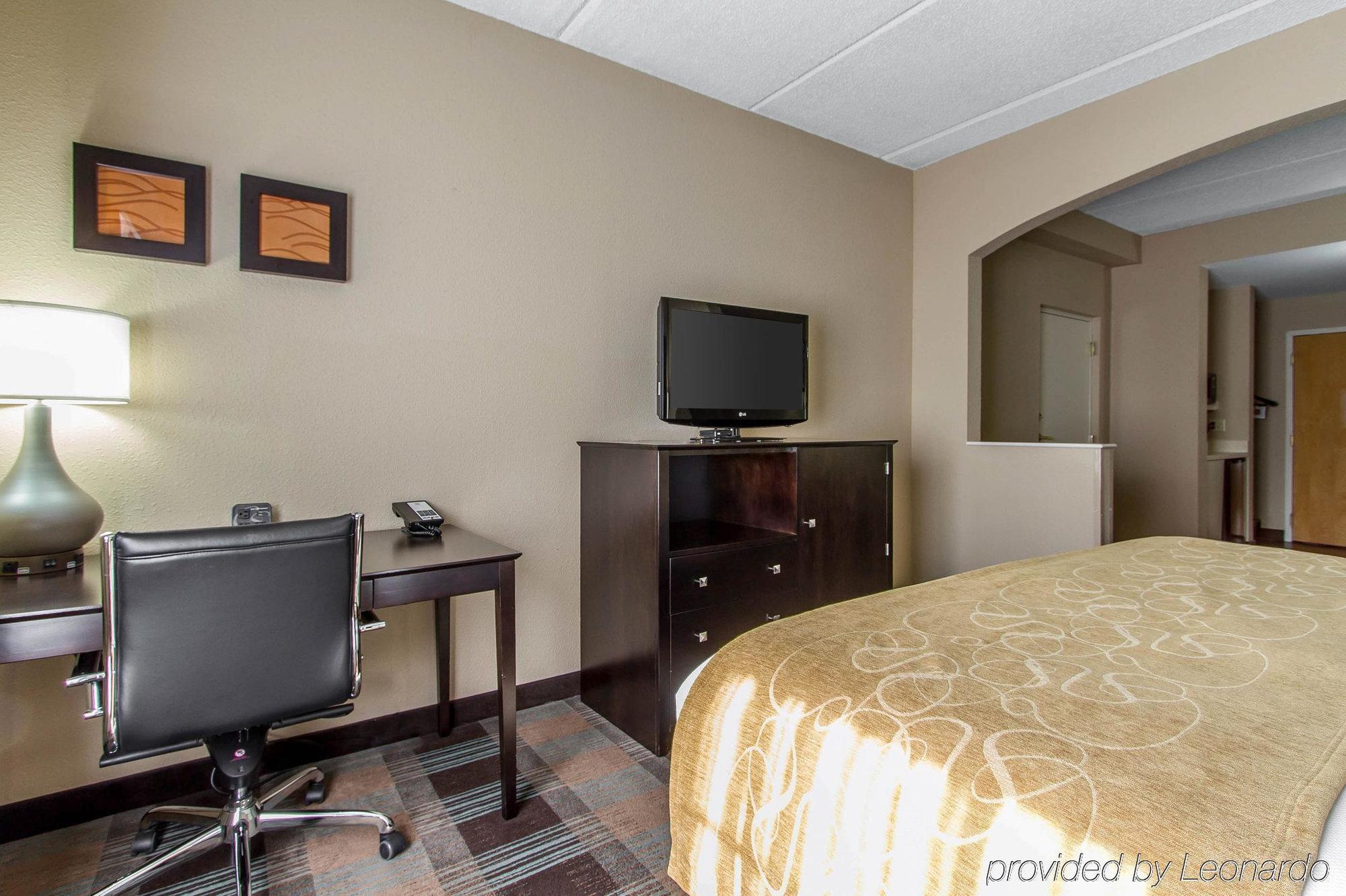 Comfort Suites Airport Kenner Exterior photo